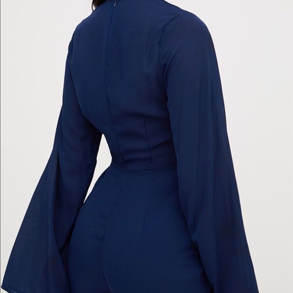 Navy cut-out romper NWT - Picture 2 of 6